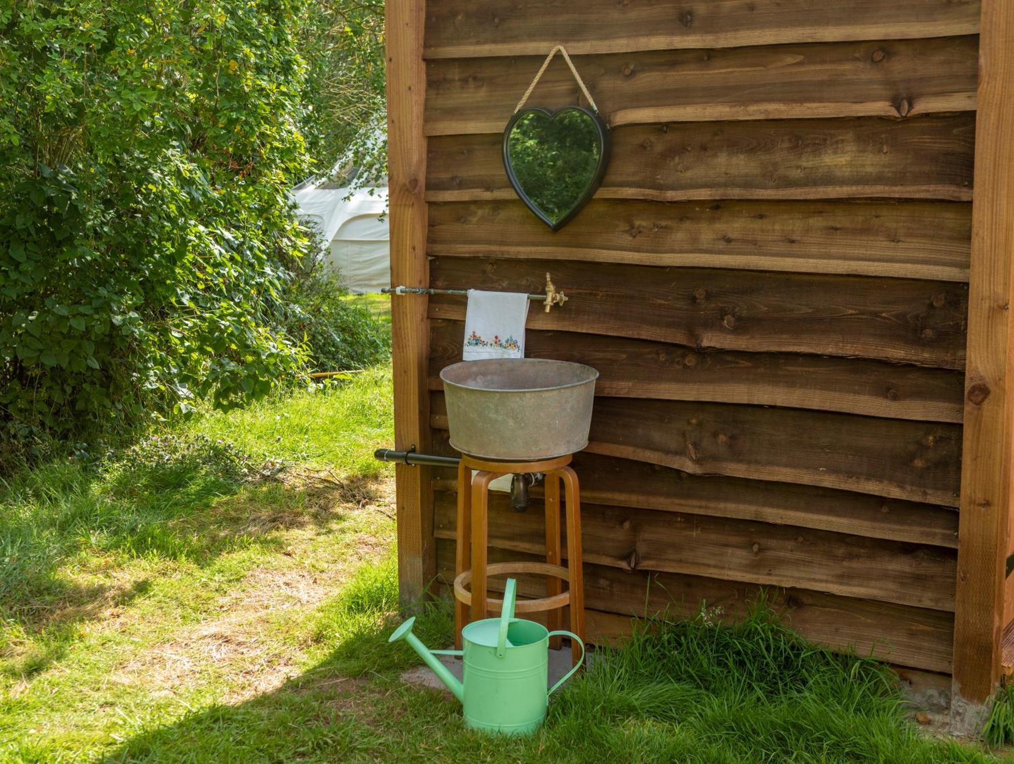 Stargazer Glamping Uk The Mahal 8 People Hotel Ross-on-Wye Kültér fotó