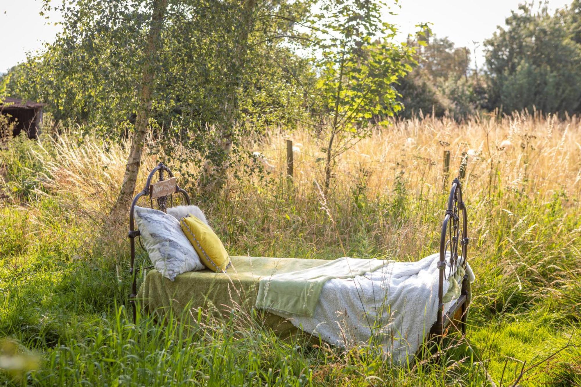 Stargazer Glamping Uk The Mahal 8 People Hotel Ross-on-Wye Kültér fotó